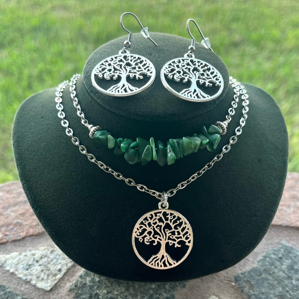 Set ! Green serpentine gems necklace tree of life + earrings boho celt